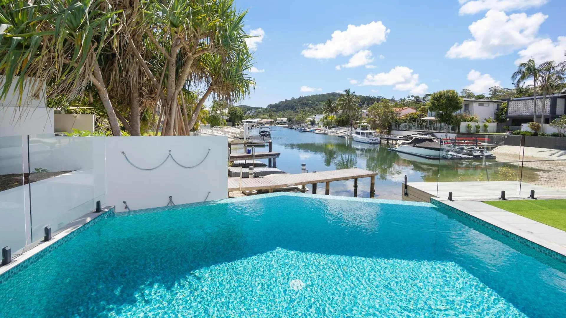Callula , River Paradise With Private Pool Noosa Heads
